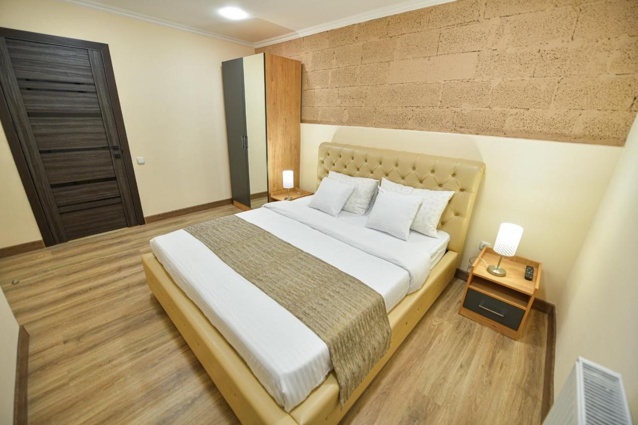 Madin Eco Hotel Debed Екстер'єр фото