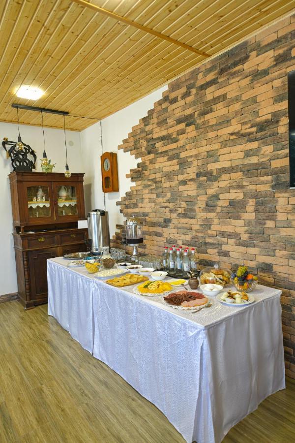 Madin Eco Hotel Debed Екстер'єр фото