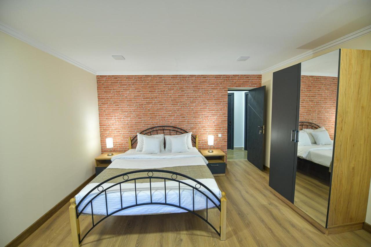 Madin Eco Hotel Debed Екстер'єр фото
