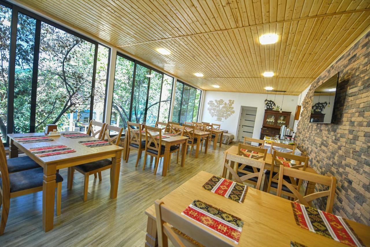 Madin Eco Hotel Debed Екстер'єр фото