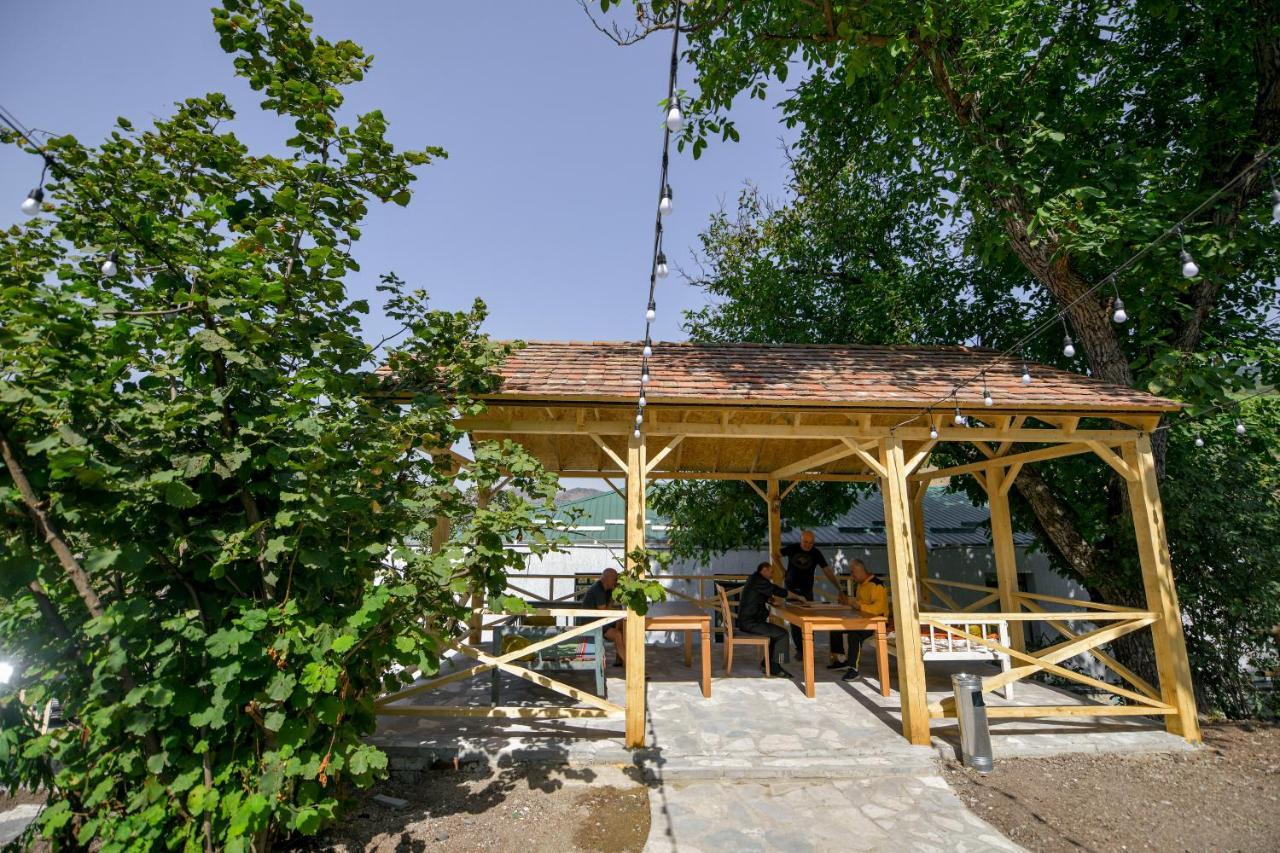 Madin Eco Hotel Debed Екстер'єр фото
