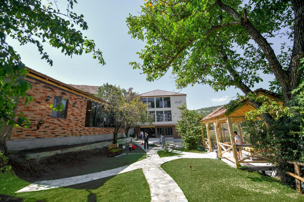 Madin Eco Hotel Debed Екстер'єр фото